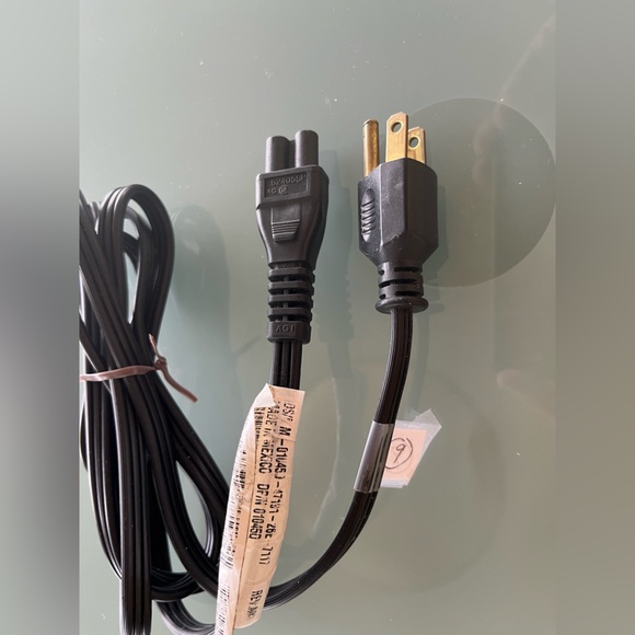 Genuine OEM Apple Volex iMac PowerMac 3-Hole Power Cord E62405SP 125V 25AC5 2.5A - Picture 2 of 4